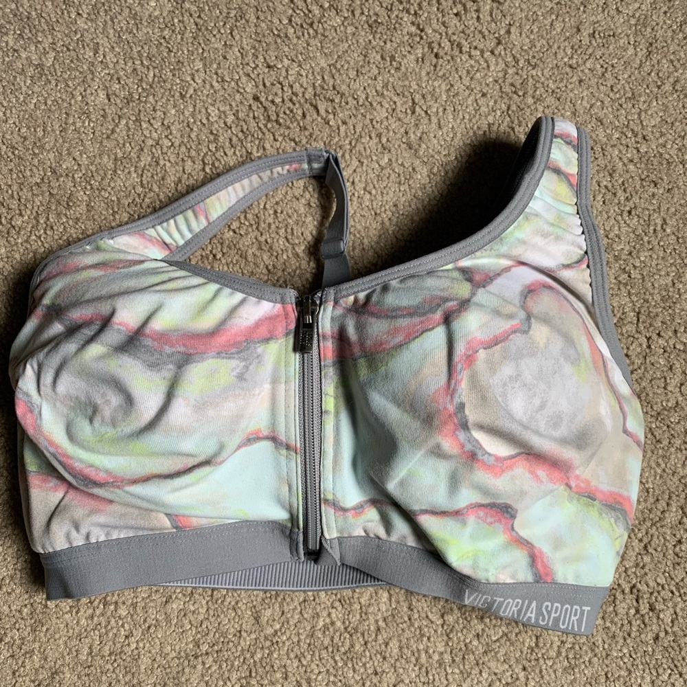 Victoria’s Secrets Sports Bra
